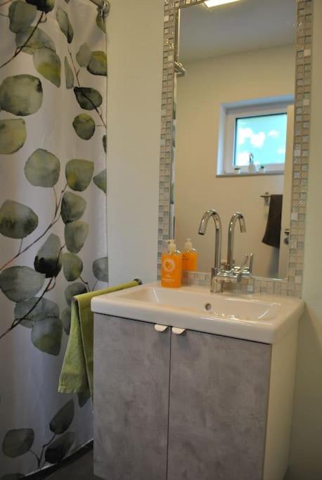 Modernes Doppelzimmer Friedewald Rhoenblick المظهر الخارجي الصورة